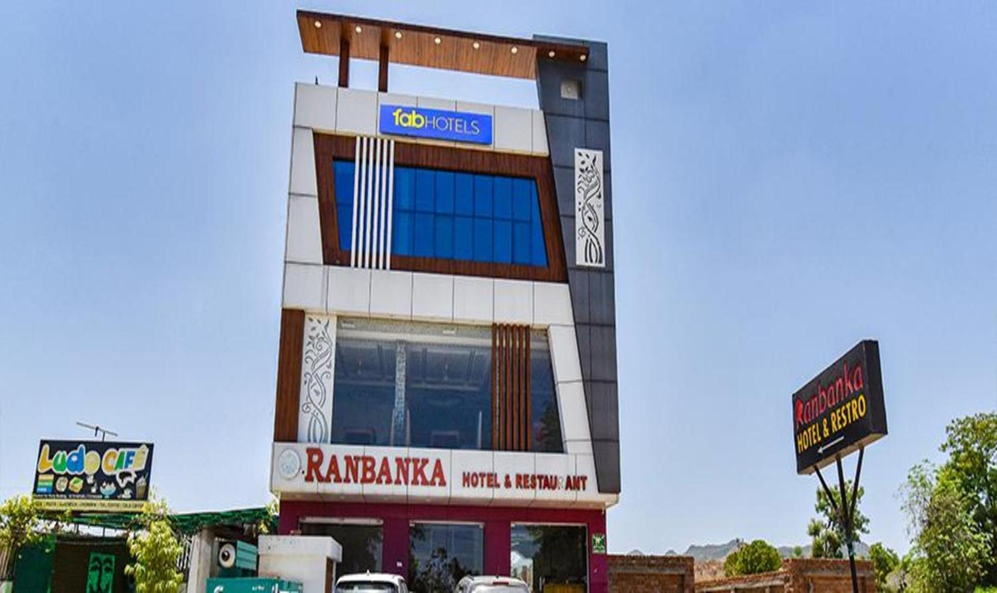 Hotel FabExpress Ranbanka Udaipur Exterior foto
