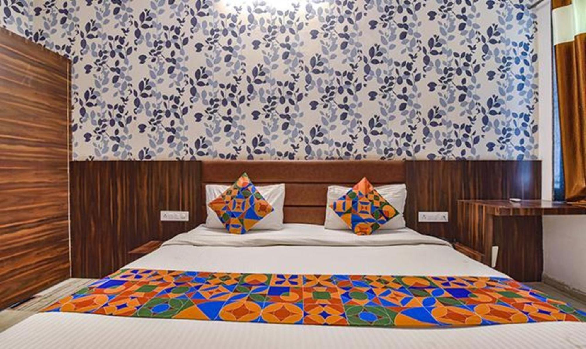 Hotel FabExpress Ranbanka Udaipur Exterior foto